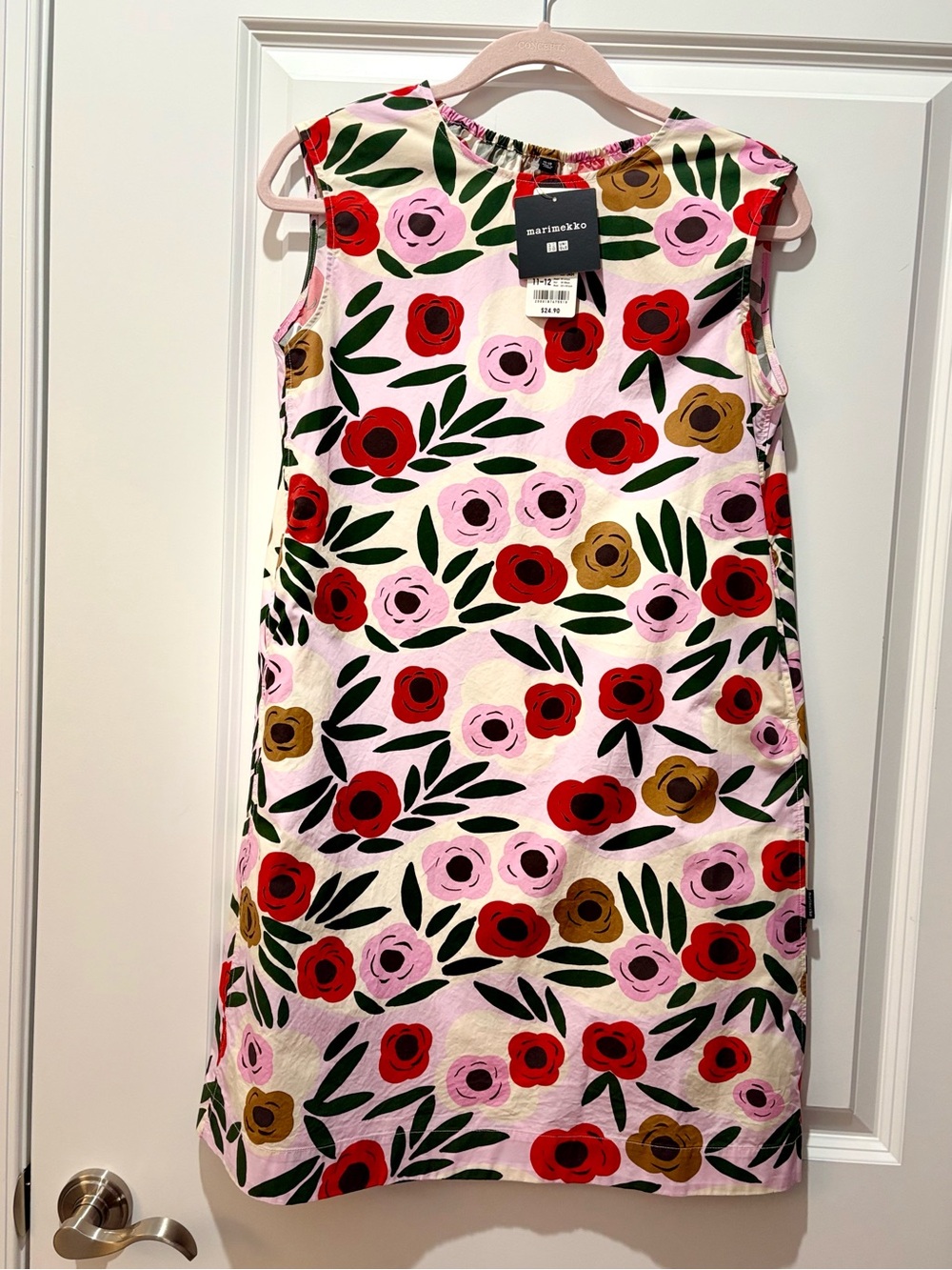 Uniqlo Girls Floral Shift Dress in Pink, Red, Green, Gold